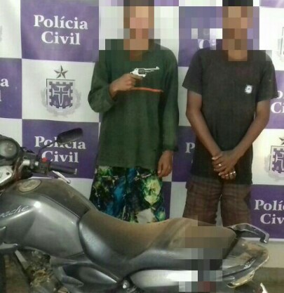 Em Brumado Polícia Civil recupera moto roubada; dois indivíduos são presos, um deles armado