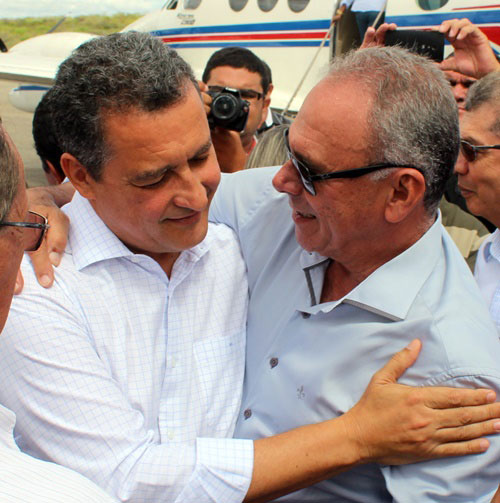 Prefeito Aguiberto reforça aliança com Rui Costa em visita do governador a Brumado