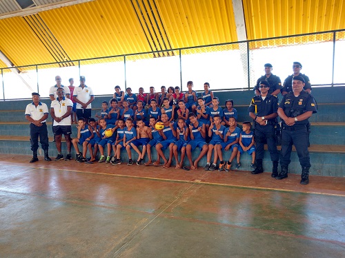  Guardas Municipais desenvolvem ações que beneficiam crianças no Caic em Brumado