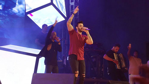 Gustavo Lima, Bell Maques e Harmonia do Samba fizeram o chão tremer em Guanambi