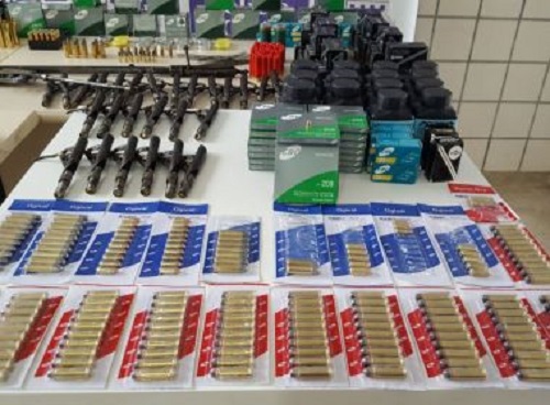 Polícia prende 11 e encontra cerca de 10 mil munições em operação na região de Itabuna