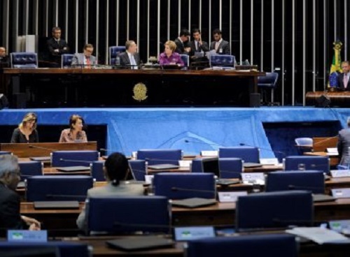 Senador baiano critica criminalização de juízes e promotores: 'É preciso discussão'