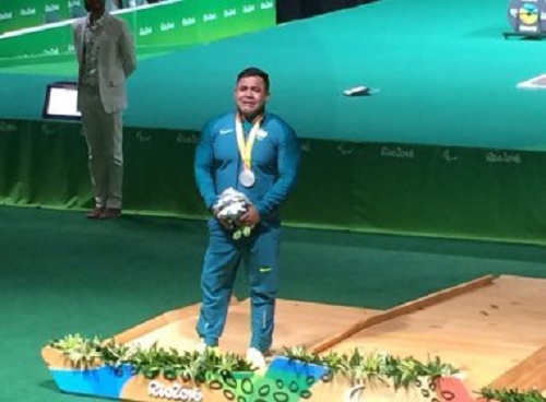 Baiano conquista a medalha de prata no levantamento de peso