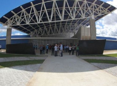 Sesab compra 53 micro-ônibus para consórcios de saúde; 6 convênios receberão veículos