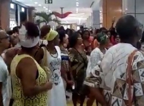 Quinze presos fogem de delegacia em Irecê após serrarem grade