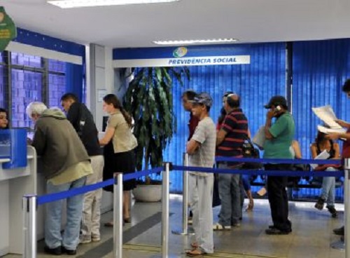 Combate ao Aedes: Temer veta isenção fiscal para repelentes, larvicidas e inseticidas