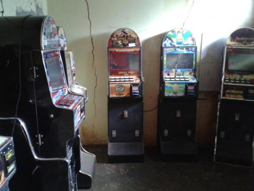 Ibicoara: Polícia apreende máquinas de caça níqueis e fecha estabelecimento de jogos de azar