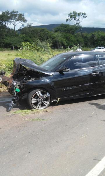 'Nasci de novo', disse motorista após sair ileso de um grave acidente