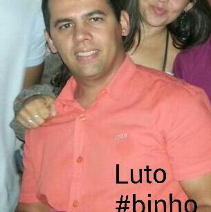 Enfermeiro morre ao colidir moto em carro conduzido pelo próprio pai