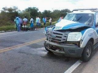 Acidente na BR-030 envolvendo delegado de Carinhanha tem saldo de dois feridos