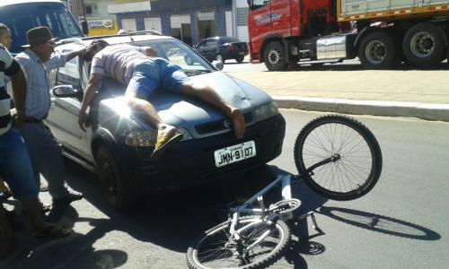 Homem é atropelado na Avenida Centenário em Brumado