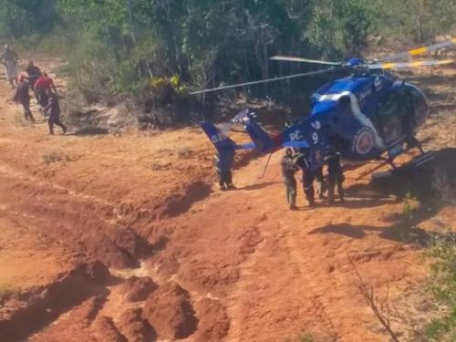 Com apoio de helicóptero polícia aperta o cerco na região de Tanhaçu, Ituaçu e Brumado contra assaltantes de banco; houve confronto