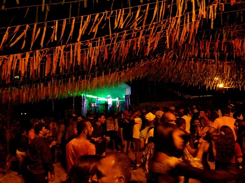 Sucesso: Arraiá Pé de Serra no Bairro Baraúnas em Brumado reuniu grande Público