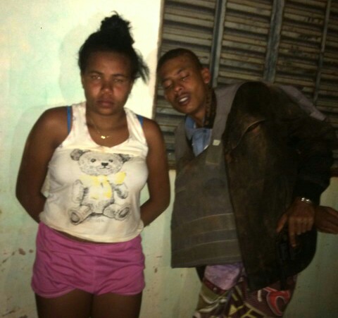 Polícia apreende coletes balísticos, drogas e arma em Livramento