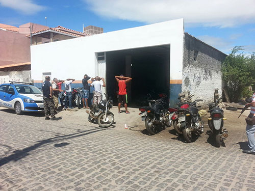Operação 'Reis da Sucata' é realizada pela polícia em Itatim