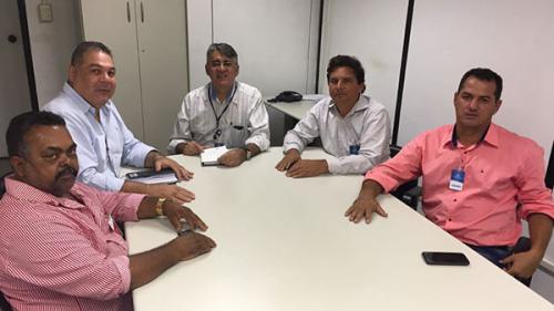 Léo Vasconcelos juntamente com vereadores participam de audiência com auditor do TCM 