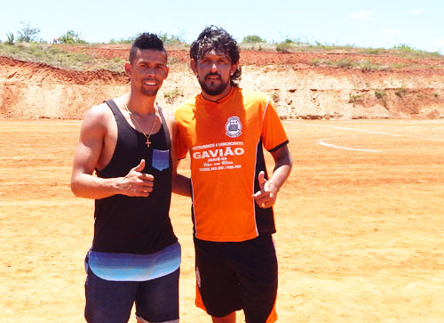 Jogador Naldo do Joinville promoveu jogo beneficente em Maetinga