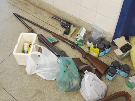 Mais armas apreendidas em continuidade de operação da polícia
