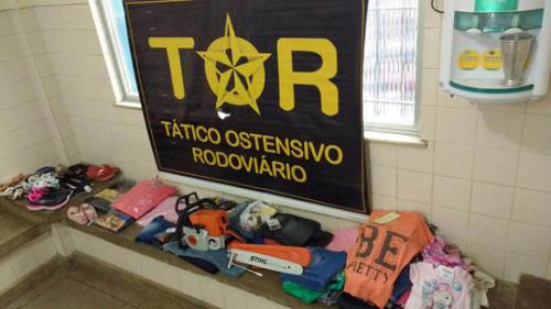 Polícia Rodoviária encontra material irregular ao realizar blitz