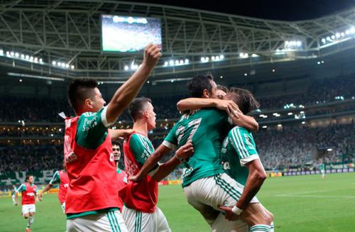 Nos pênaltis, Palmeiras bate o Santos e fica com título da Copa do Brasil