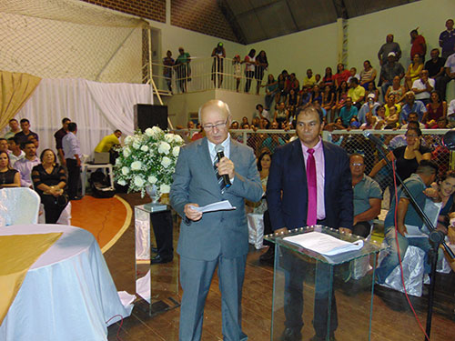 Dr. Jorge é empossado em Tanhaçu e volta a comandar o município