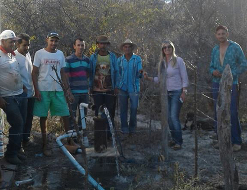 Comunidade de Tanque Velho em Malhada de Pedras é beneficiada com poço artesiano