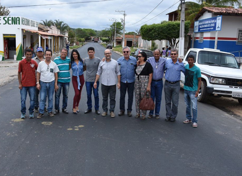 OBRAS DA BA-262 EM POÇÕES SEGUEM À TODO VAPOR