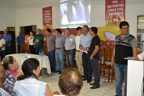 Ex-prefeito Eduardo Vasconcelos oficializa sua pré-candidatura a prefeitura de Brumado
