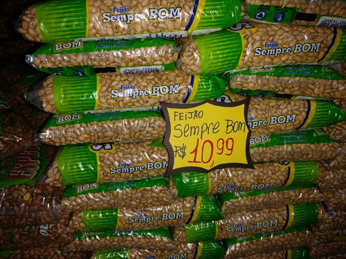 Memes invadem a Internet com versões humorísticas sobre preço do feijão