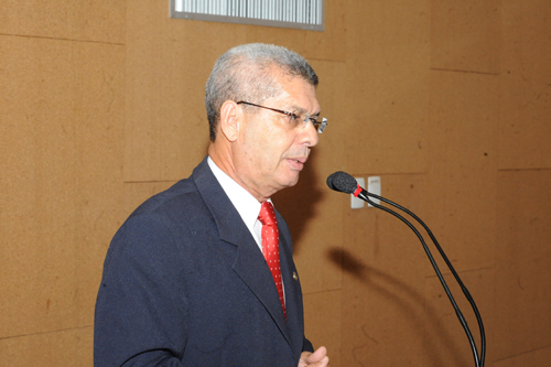 Novo aeroporto conquistense tem nome em homenagem a Glauber Rocha aprovado pela Alba