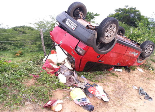 Esposa de pastor morre em acidente envolvendo carro do Presidente da Câmara do Rio do Antônio