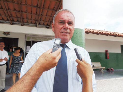 Pela 1ª vez na história administrativa do município prefeito usa a Câmara para aprovar projeto de empréstimo para pavimentação