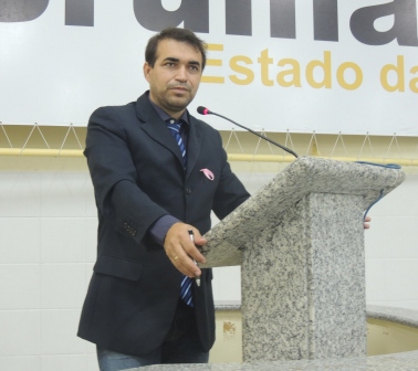 Câmara de vereadores poderá transmitir ao vivo as sessões via internet