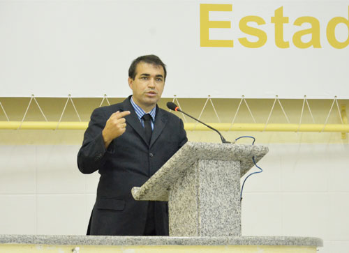 Vereador Alessandro Lôbo solicitará realização de audiência pública para debater regularização de mototaxi e motofrete