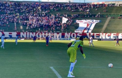 “Hoje a gente trabalhou bem”, avalia Sérgio Soares após goleada do Bahia 