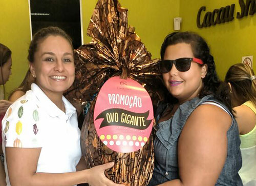 A Cacau Show de Brumado realizou o sorteio do 'Ovo de Páscoa Gigante'