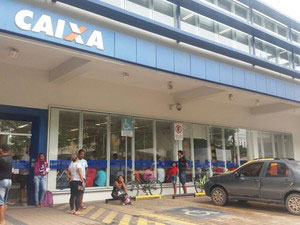 Mais de 130 mil podem sacar FGTS inativo na Bahia a partir de sexta-feira