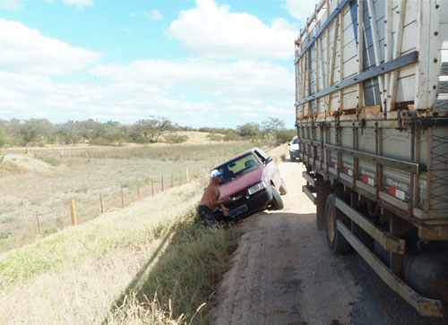 Prejuízos e vários acidentes devido a precariedade da BR – 030, trecho que liga Sussuarana a Brumado