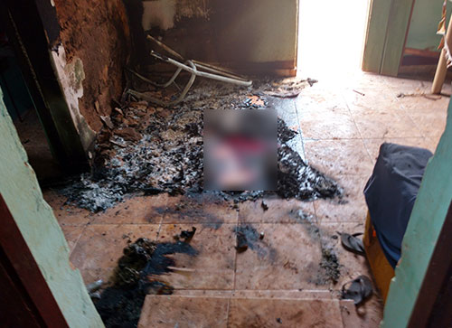 Na casa onde pai e filho foram mortos em Brumado ficaram as marcas da barbaridade feita pelos bandidos
