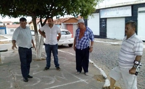 Catoze solicita que verbas devolvidas pela Câmara sejam aplicadas na reforma das três praças do bairro São Félix