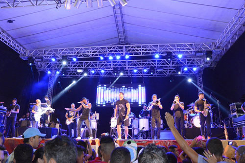 Maetinga ficou pequena para a grande multidão que compareceu nos festejos do aniversário de seus 31 anos