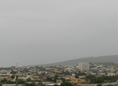 Depois de dias de muito calor, volta a chover na