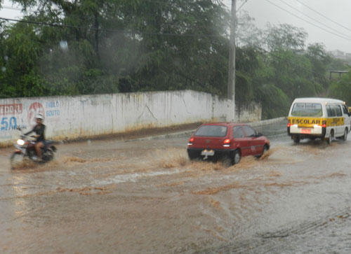 A previsão é de mais chuva na tarde e noite desta quinta - feira em Brumado