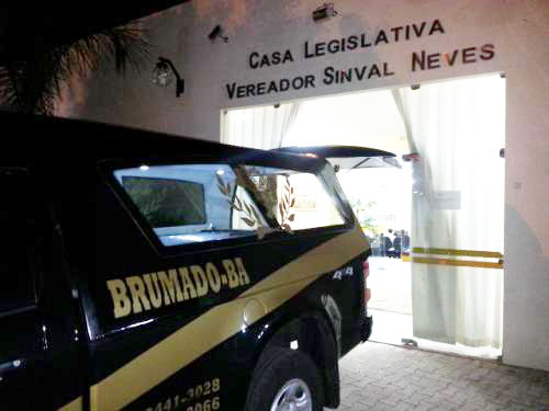 Legislativo brumadense se solidariza com família de João Ribeiro; o corpo está sendo velado na Câmara 
