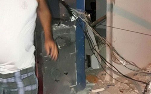 Bandidos armados explodem terminal de caixa eletrônico em agência bancária de Cordeiros