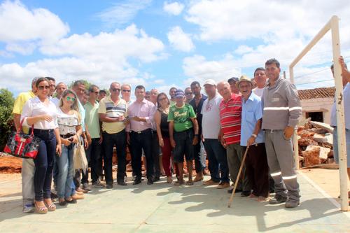 Prefeito Aguiberto assina ordem de serviço para a construção da nova praça do Distrito de Cristalândia