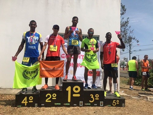 Brumadense se destaca em corrida em Vitória da Conquista