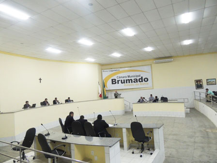 Legislativo brumadense realiza primeira sessão do biênio 2015/2016