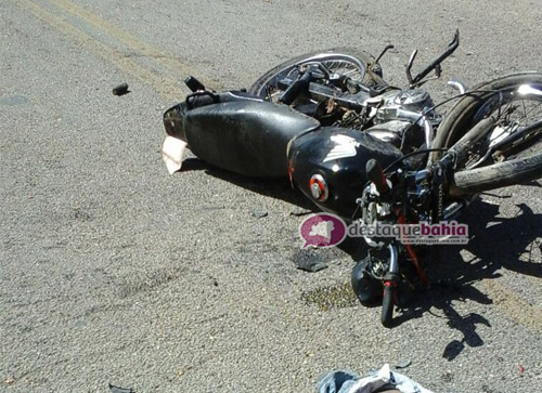 Colisão entre caminhão e motocicleta deixa duas vítimas fatais em Ibicoara