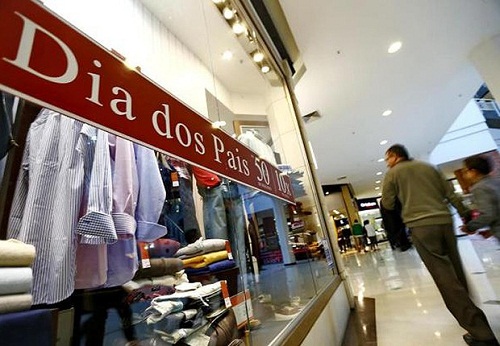 Vendas para o Dia dos Pais têm pior desempenho desde 2005, diz Serasa